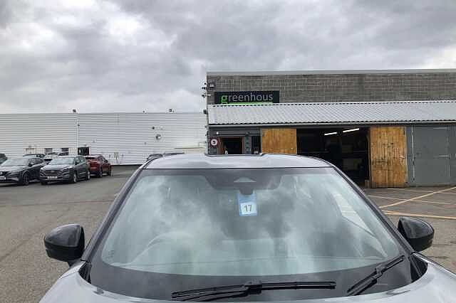 Nissan Juke Hatchback 1.6 Hybrid Tekna 5dr