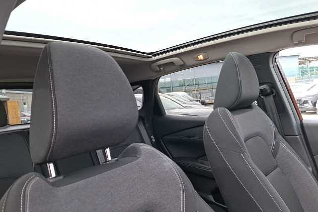 Nissan Qashqai 1.3 DiG-T MH 158 N-Connecta 5d