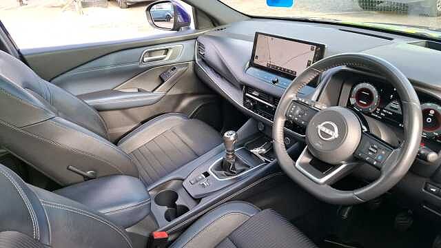 Nissan Qashqai Hatchback 1.3 DiG-T MH Tekna 5