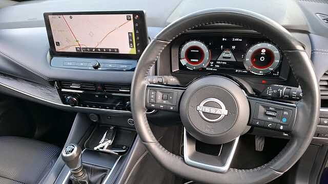 Nissan Qashqai Hatchback 1.3 DiG-T MH Tekna 5