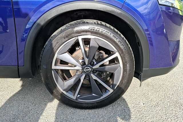 Nissan Qashqai Hatchback 1.3 DiG-T MH Tekna 5