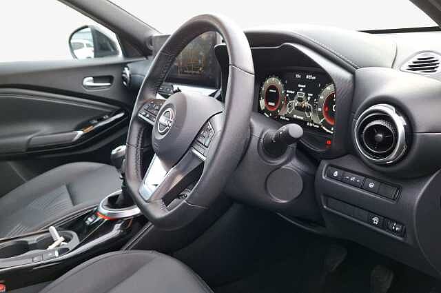 Nissan Juke 1.0 DiG-T Tekna 5dr