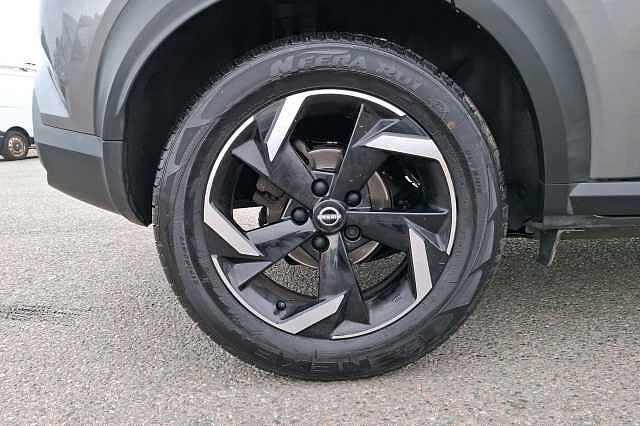 Nissan Juke1.0 DiG-T 114 N-Connecta 5dr