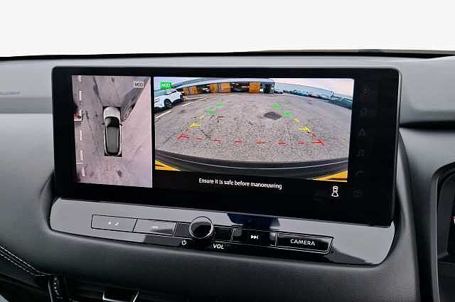 Nissan Qashqai 1.3 DiG-T MH 158 N-Connecta 5d