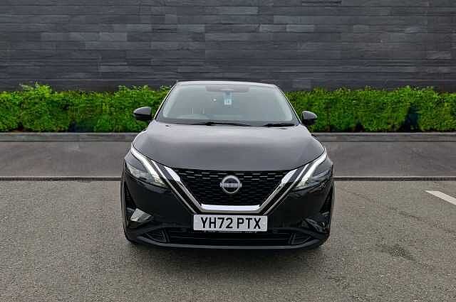 Nissan Qashqai 1.3 DiG-T MH 158 N-Connecta 5d