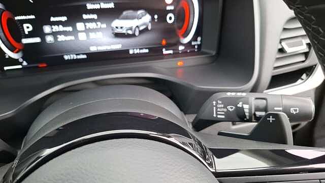 Nissan Qashqai 1.3 DiG-T MH 158 N-Connecta 5d