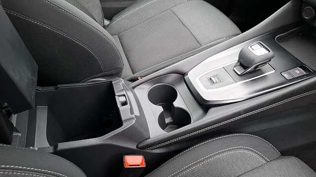 Nissan Qashqai 1.3 DiG-T MH 158 N-Connecta 5d